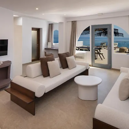 Aelia Thalassa Monolithos