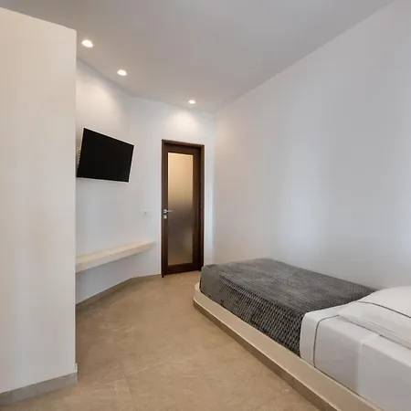 Aelia Thalassa Hotel