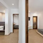 Aelia Thalassa 5* Monolithos (Santorini)