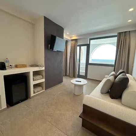 Aelia Thalassa 5* Monolithos (Santorini)
