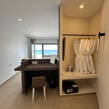 Hotel Aelia Thalassa Monolithos (Santorini)