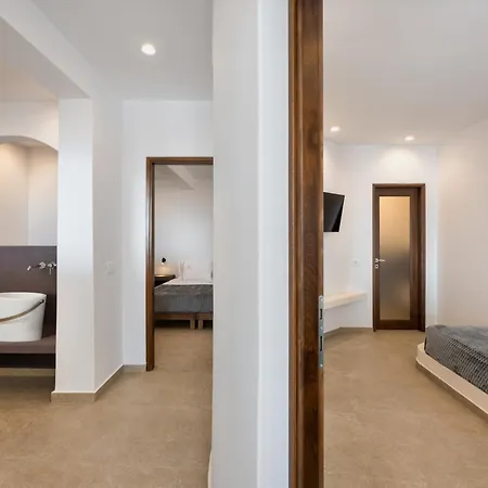 Aelia Thalassa 5* Monolithos (Santorini)