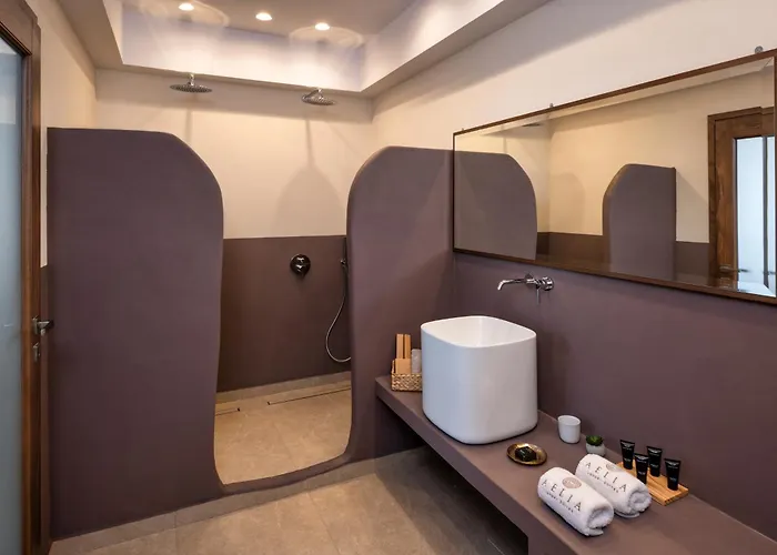 Aelia Thalassa Monolithos