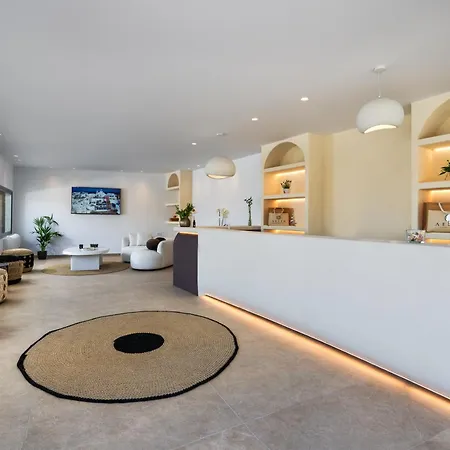 Aelia Thalassa Monolithos