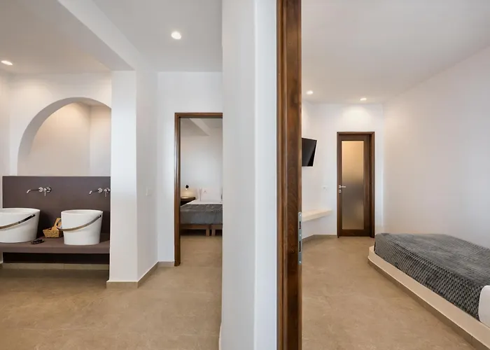 Aelia Thalassa 5* Monólithosz